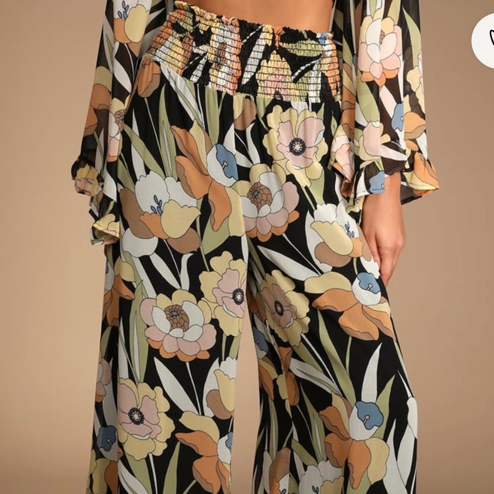 Lulus size medium black, floral, smocked, wide legged pants.
